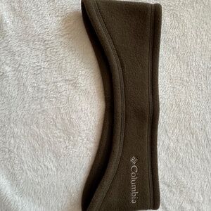 Columbia Fleece Ear Warmer (S/M in Army Green)